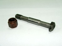 БОЛТ ШАТУНА СМД-18 А20.02.000 С ГАЙКОЙ